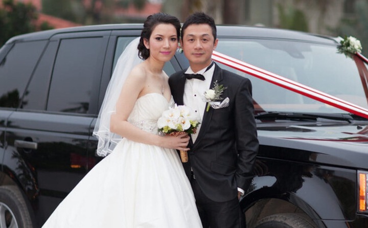 Hôn nhân kín tiếng của 'nam thần VTV' bên bà xã kém 14 tuổi, từng thi hoa hậu - Ảnh 2. Hôn nhân kín tiếng của 'nam thần VTV' bên bà xã kém 14 tuổi, từng thi hoa hậu - Ảnh 2.