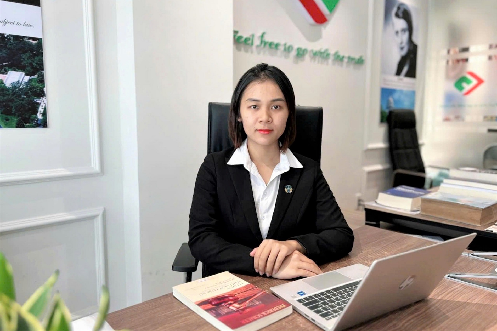 Vụ bé trai 14 tháng tuổi bị ném xuống nền nhà tử vong: Bảo mẫu đối diện mức án nào? - Ảnh 2. Vụ bé trai 14 tháng tuổi bị ném xuống nền nhà tử vong: Bảo mẫu đối diện mức án nào? - Ảnh 2.