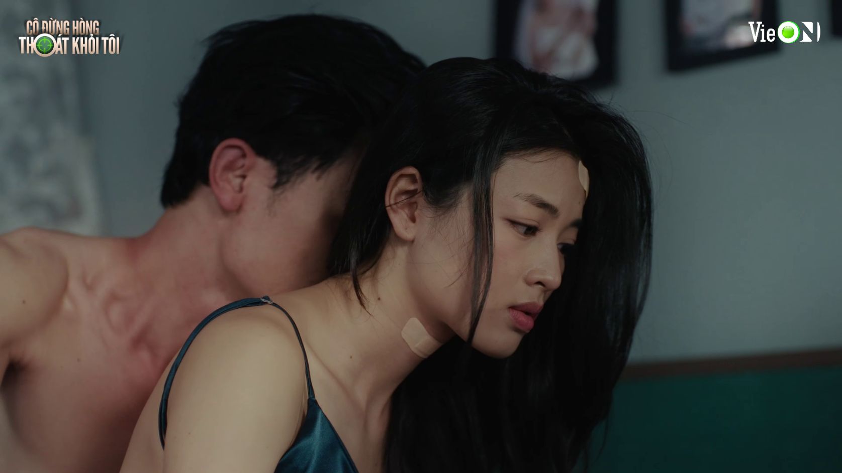 Kỳ lạ phim của Thúy Ngân và Võ Cảnh khiến khán giả &quot;rối như tơ vò&quot; nhưng vẫn hot, càng về sau càng cuốn- Ảnh 1.