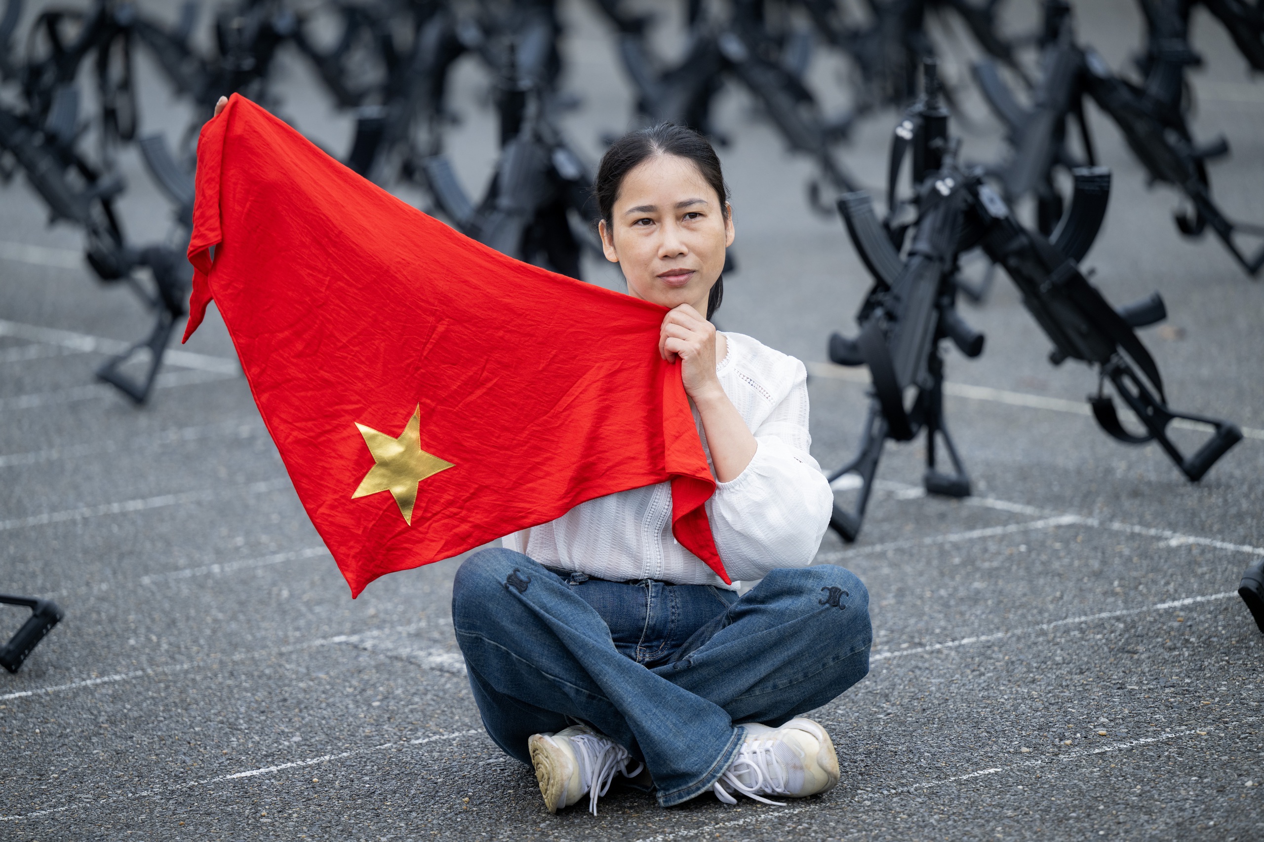 &quot;Khối nghỉ hè&quot; theo chân cha mẹ tới cổ vũ các chú bộ đội tập luyện chuẩn bị cho Lễ kỷ niệm 80 năm Quốc khánh 2/9 - Ảnh 10.