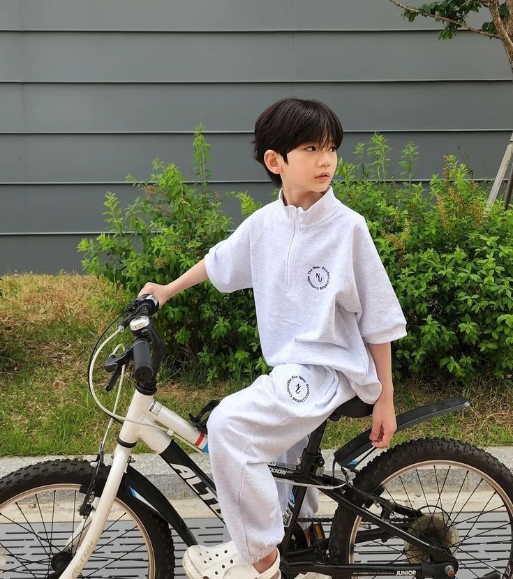 Những điều mà bố mẹ "thế hệ cũ" chưa biết về các bạn nhỏ Gen Alpha nhà mình: Hiểu để đồng hành cùng con dễ dàng hơn- Ảnh 2. Những điều mà bố mẹ "thế hệ cũ" chưa biết về các bạn nhỏ Gen Alpha nhà mình: Hiểu để đồng hành cùng con dễ dàng hơn- Ảnh 2.