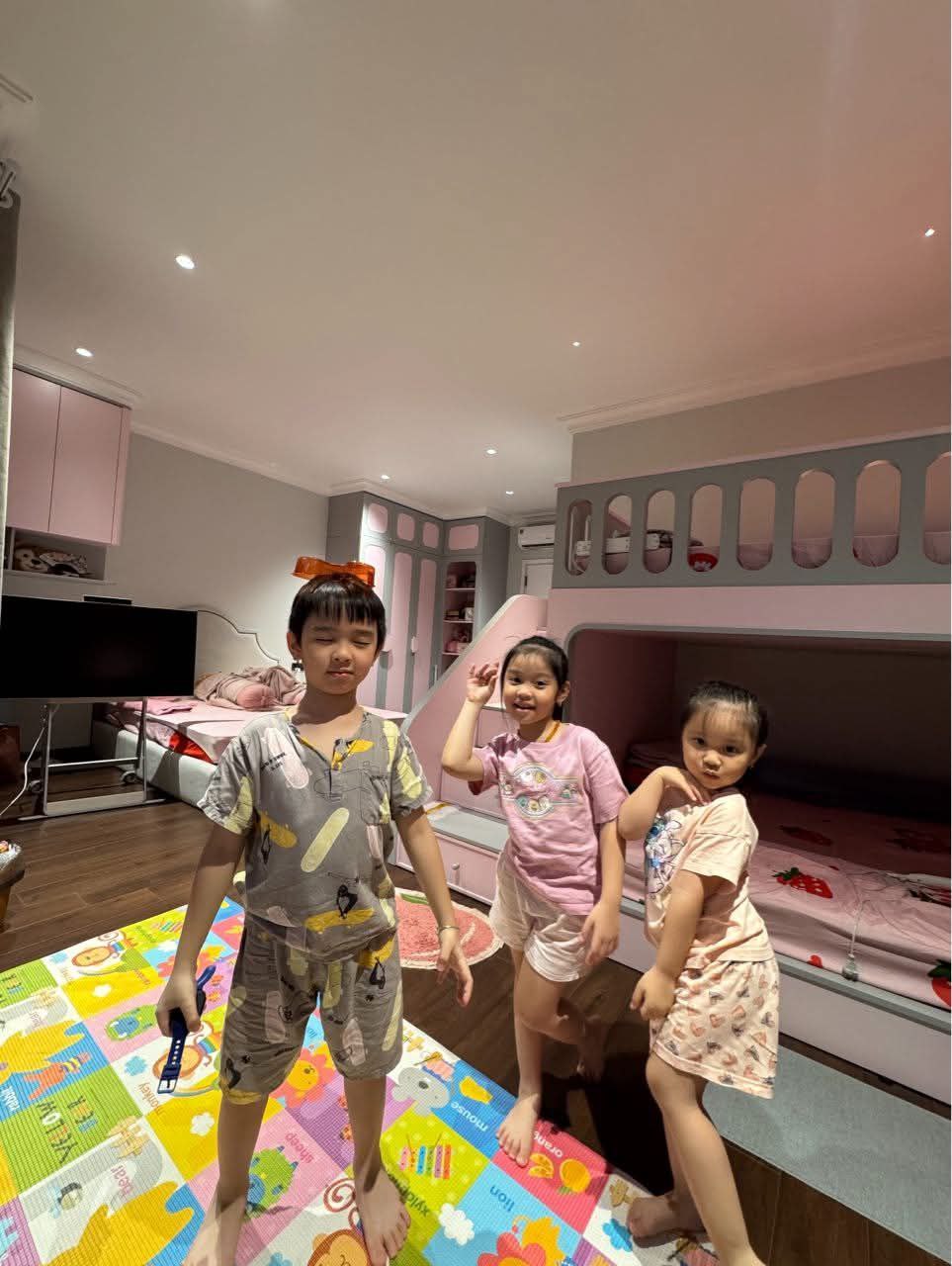Đại gia như hot mom Hằng Túi cũng phải lên cơn tiền đình vì tiền điện khi &quot;khối nghỉ hè&quot; ở nhà- Ảnh 1.