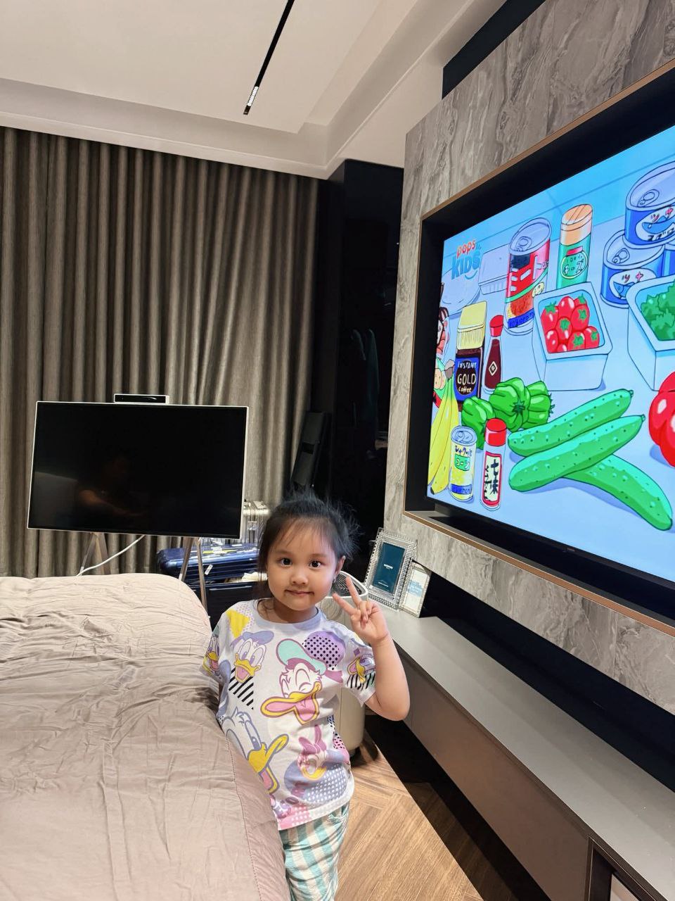 Đại gia như hot mom Hằng Túi cũng phải lên cơn tiền đình vì tiền điện khi &quot;khối nghỉ hè&quot; ở nhà- Ảnh 3.