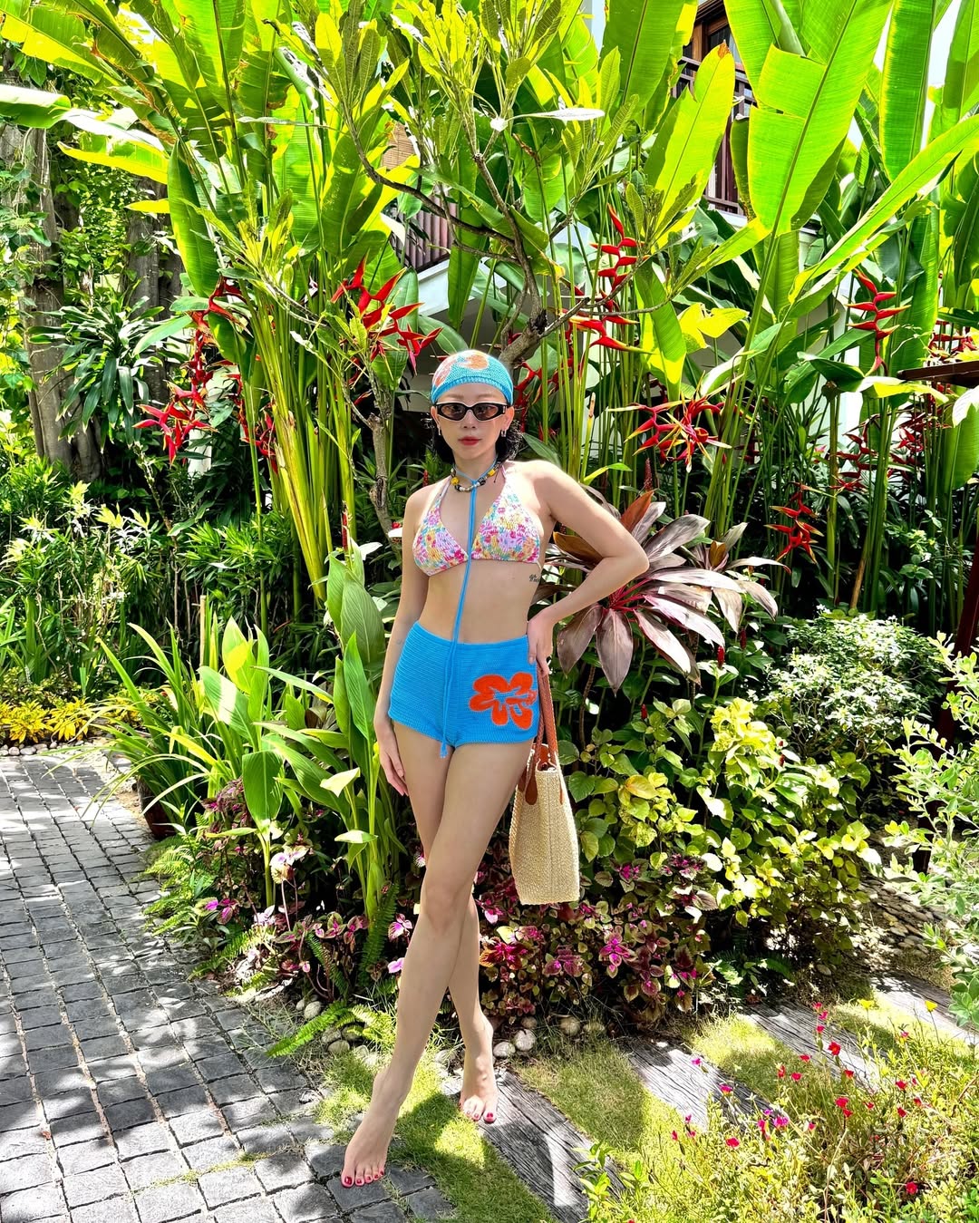 Ngắm Tóc Tiên diện bikini không chỉ sướng mắt mà còn hóng được miên man kiểu đẹp, hot hừng hực- Ảnh 8.