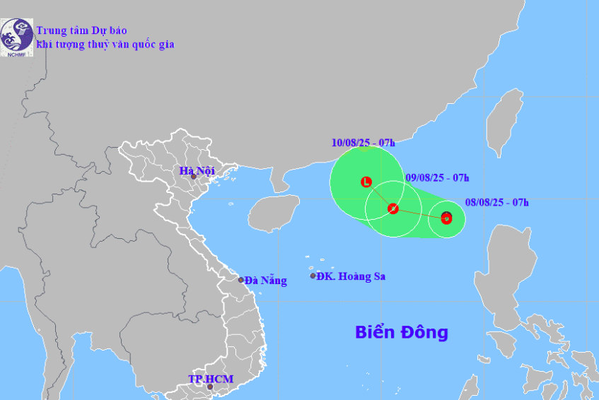 Xuất hiện áp thấp nhiệt đới mạnh cấp 8 trên Biển Đông- Ảnh 1.