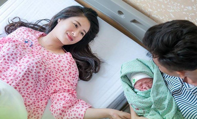 Mẹ bỉm review phòng sau sinh mới nhất của bệnh viện PSHN: Giá chỉ 3,5 triệu/ngày nhưng &quot;xịn xò&quot; đến bất ngờ- Ảnh 2.