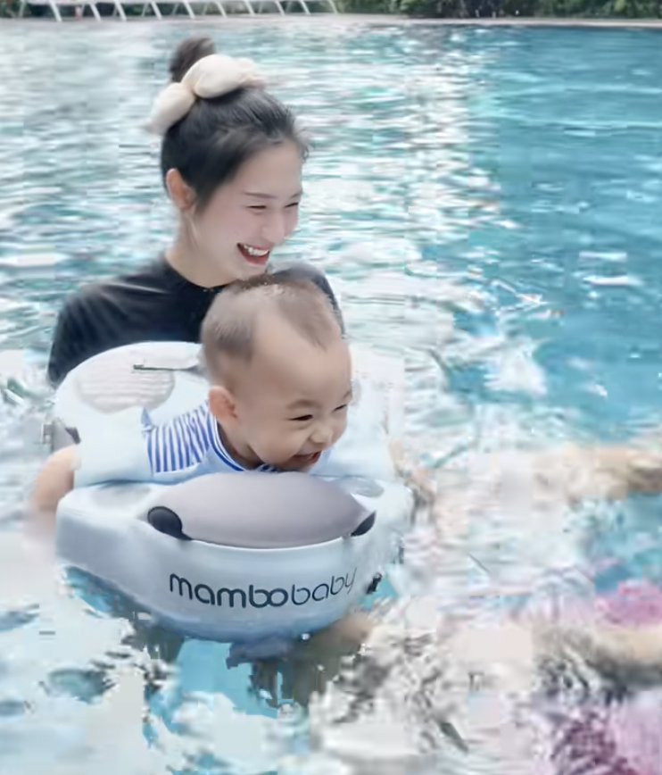 Vợ Đoàn Văn Hậu tung ảnh bikini nóng bỏng, khoe vóc dáng Vợ Đoàn Văn Hậu tung ảnh bikini nóng bỏng, khoe vóc dáng