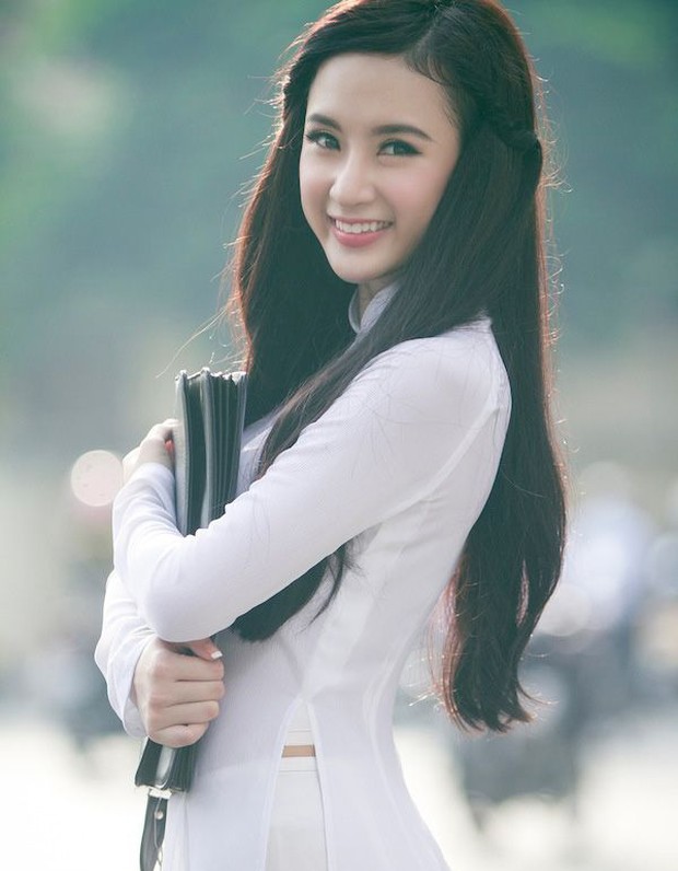 angela-phuong-trinh-tu-ve-dep-nang-tho-khong-tuoi-den-tan-ta-vi-nghien-tham-my-2-1754674100942-1754674101274202513222-1754710856673-17547108570031588681529.jpg