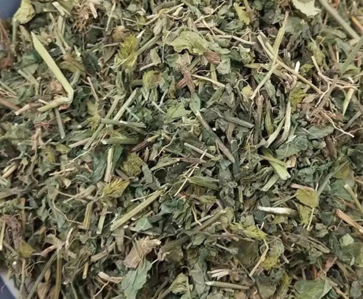 loai-cay-dai-ven-duong-truoc-khong-ai-ngo-nay-quy-nhu-vang-hon-nua-trieu-kg-6-1754639997852363476688-1754701986360-17547019864571476442464.png