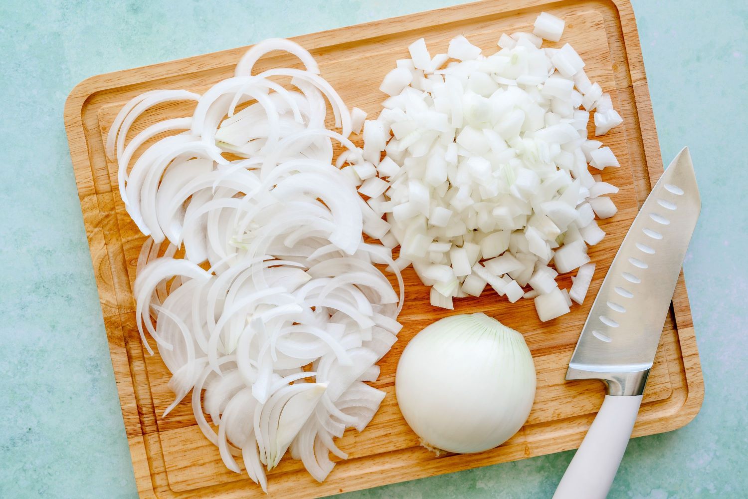 how-to-cook-white-onions-1702347807-1756727822160379295196-1756742533986-17567425340982129415699.jpg