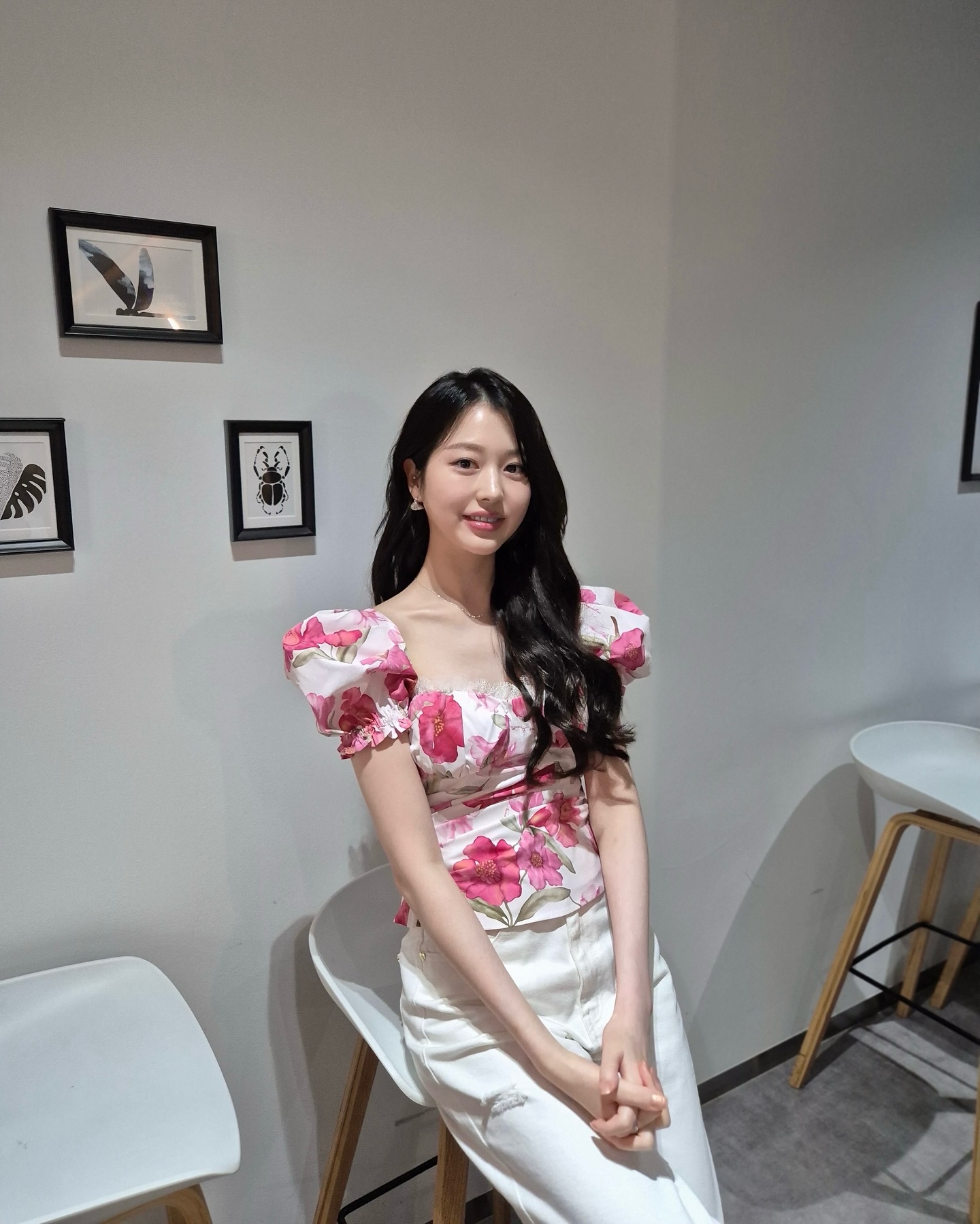 Nữ diễn viên xinh không đối thủ trên màn ảnh Hàn lúc này, style ngoài đời xinh tươi và đậm chất nữ tính - Ảnh 2.