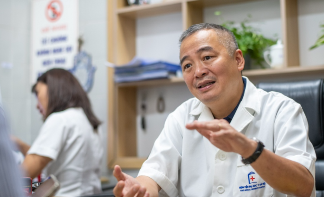 PGS Nguyễn Lân Hiếu chỉ ra 2 nhược điểm của các bác sĩ nội trú khi chọn chuyên ngành: Không nên a dua và cũng đừng cố đấm ăn xôi - Ảnh 2.