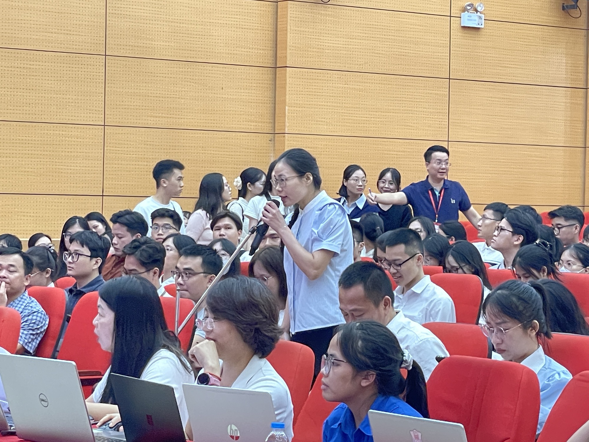 Ngô Thu Hà và Vũ Ngọc Duy: Thủ khoa nổi bật ngành bác sĩ nội trú Trường ĐH Y Hà Nội - Ảnh 8. Ngô Thu Hà và Vũ Ngọc Duy: Thủ khoa nổi bật ngành bác sĩ nội trú Trường ĐH Y Hà Nội - Ảnh 8.