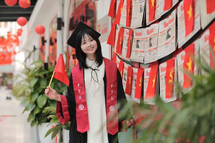 Nữ sinh tốt nghiệp thủ khoa Đại học Ngoại thương điểm tuyệt đối - Ảnh 2. Nữ sinh tốt nghiệp thủ khoa Đại học Ngoại thương điểm tuyệt đối - Ảnh 2.