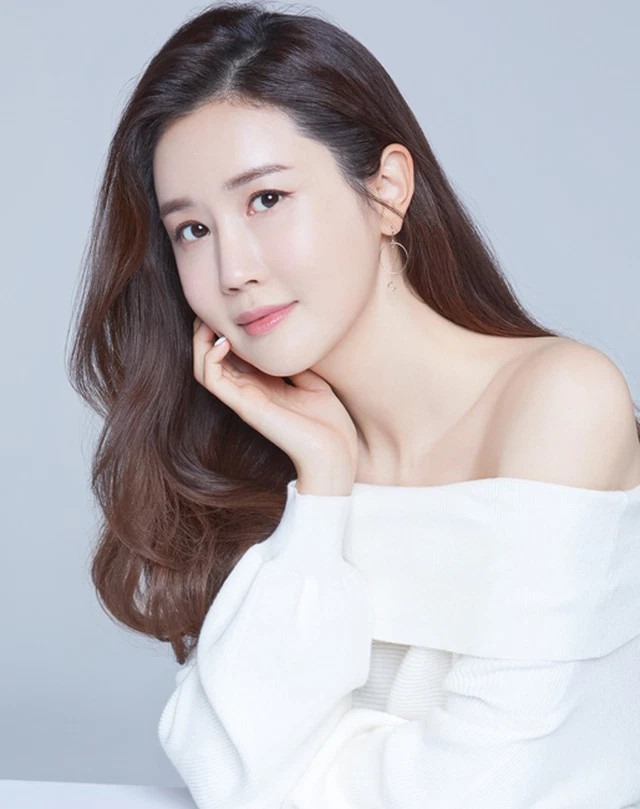 lee-da-hae-1757439138785-17574391392492079126660-1757476385196-175747638531847139291.jpg