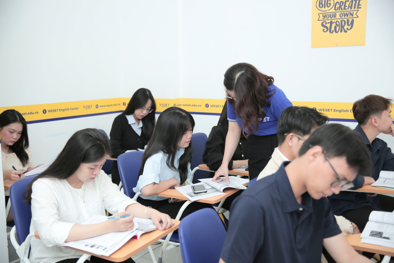 WESET bung nhiệt hết nấc cùng học sinh, sinh viên từ hơn 120 trường đối tác trên cả nước- Ảnh 1. WESET bung nhiệt hết nấc cùng học sinh, sinh viên từ hơn 120 trường đối tác trên cả nước- Ảnh 1.