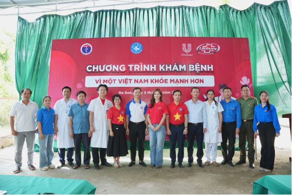 Lifebuoy đồng hành cải tạo trường lớp và nâng cấp cơ sở y tế tại Điện Biên, tiếp sức học sinh vùng cao bước vào năm học mới - Ảnh 5. Lifebuoy đồng hành cải tạo trường lớp và nâng cấp cơ sở y tế tại Điện Biên, tiếp sức học sinh vùng cao bước vào năm học mới - Ảnh 5.