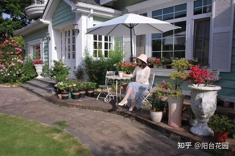 Từ giấc mơ châu Âu đến khu vườn 400m²: Người phụ nữ trung niên biến biệt thự thành thiên đường hoa bốn mùa- Ảnh 19.