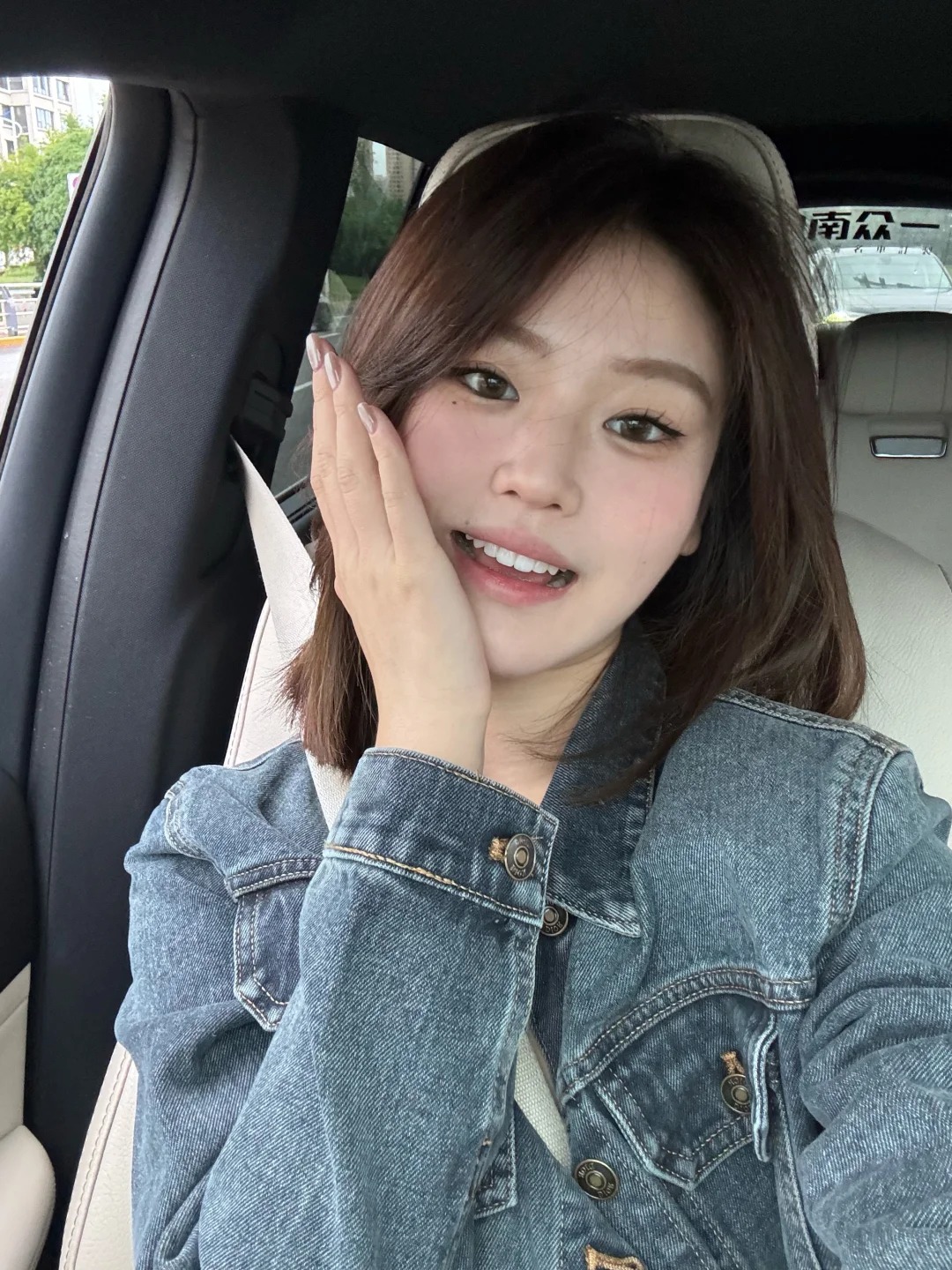 Đừng để răng sứ &quot;làm hỏng nụ cười&quot; khi mắc phải những sai lầm cơ bản này - Ảnh 6.