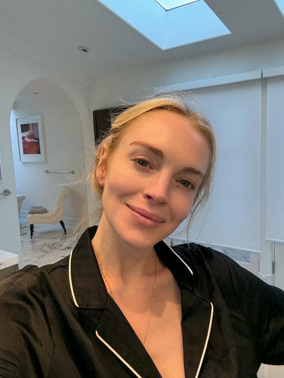 lindsaylohan1755657731370304790276842491515932418-1757564074800241059374-1757575046211-1757575046372416645588.jpg