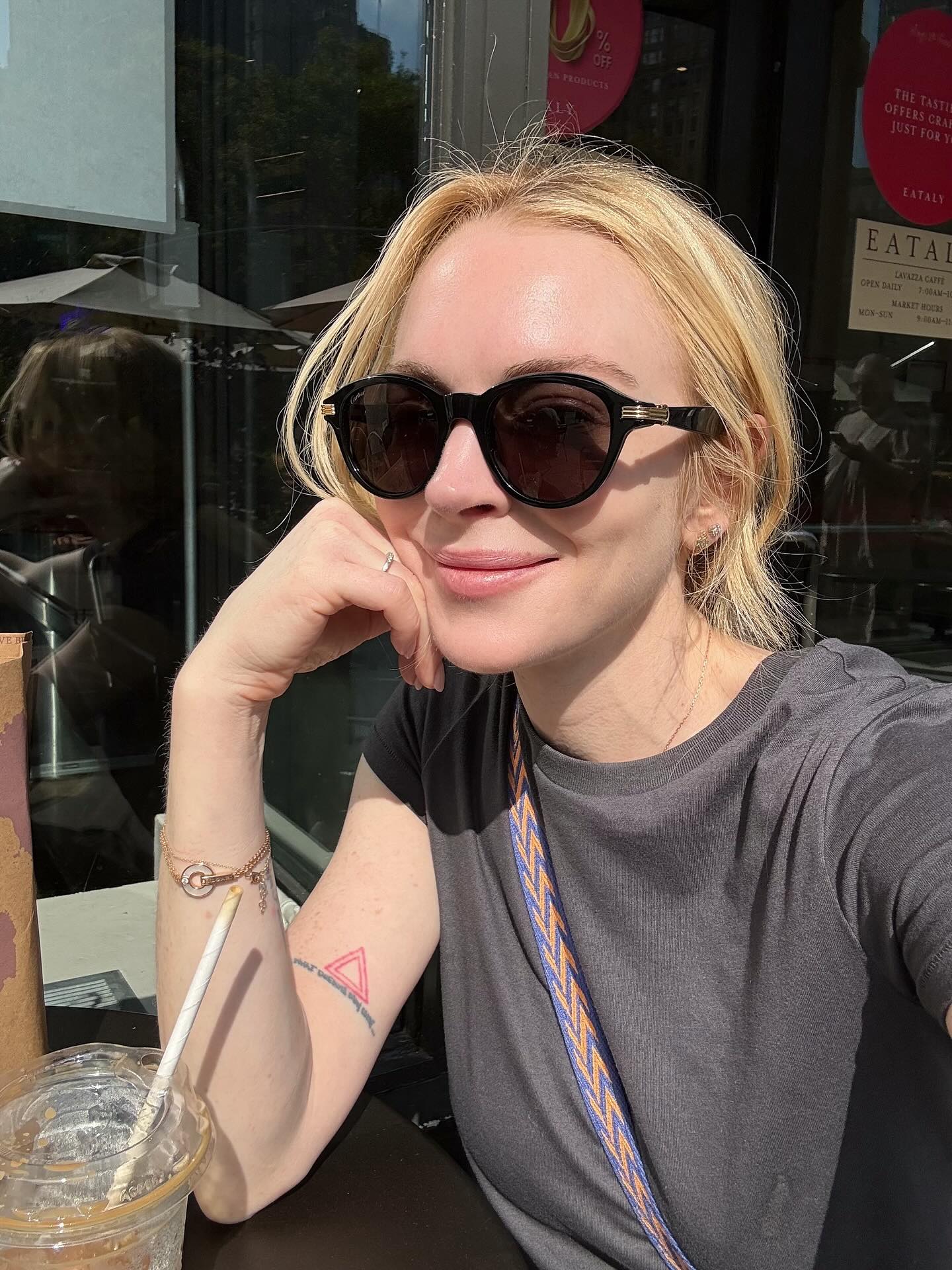 lindsaylohan1757095216371510639979407012515932418-17575640748161670770122-1757575045579-17575750457061883013038.jpg
