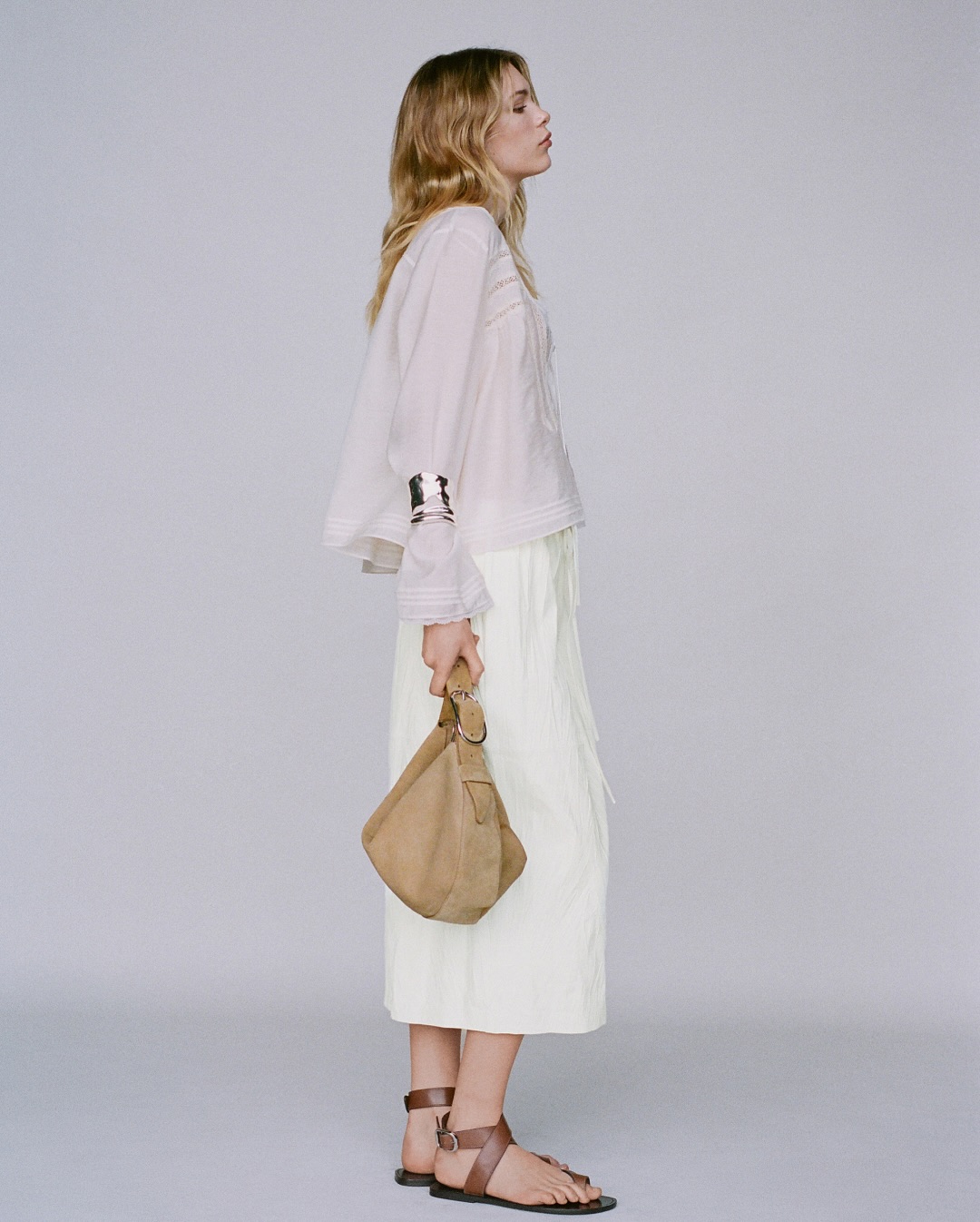 massimodutti17426300503593763791578467011231623158-175748476251084700934-1757559449214-1757559449320253518137.jpg