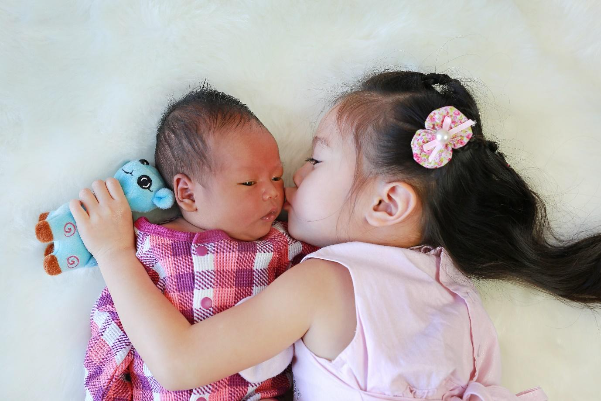 Cách mẹ bầu bảo vệ con yêu trước căn bệnh ho gà nguy hiểm ngay từ lúc con chào đời- Ảnh 1.