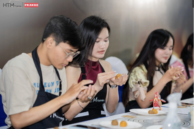 Cùng HTM Homes & FRANKE đưa tinh hoa truyền thống vào gian bếp chuẩn châu Âu qua workshop Mooncake - Ảnh 4. Cùng HTM Homes & FRANKE đưa tinh hoa truyền thống vào gian bếp chuẩn châu Âu qua workshop Mooncake - Ảnh 4.