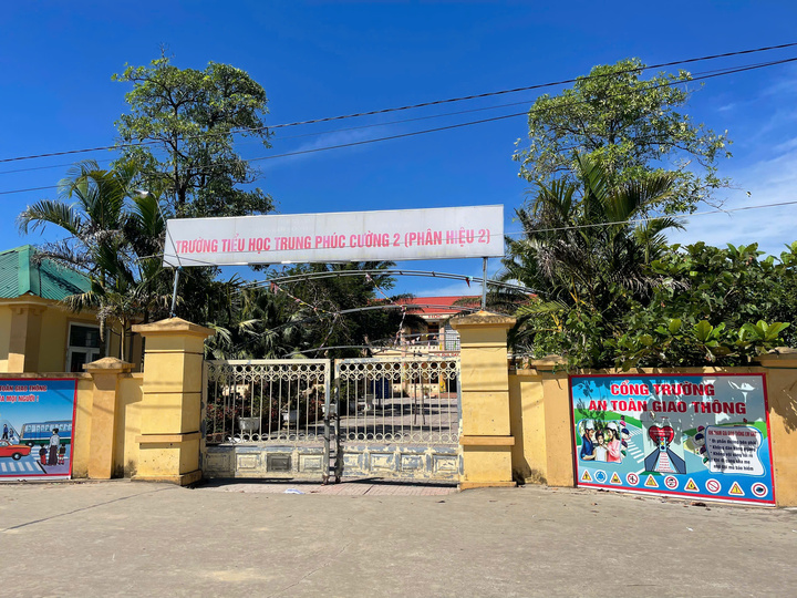 Nghệ An: Phụ huynh phản đối sáp nhập điểm trường, hơn 140 học sinh nghỉ học - Ảnh 1.