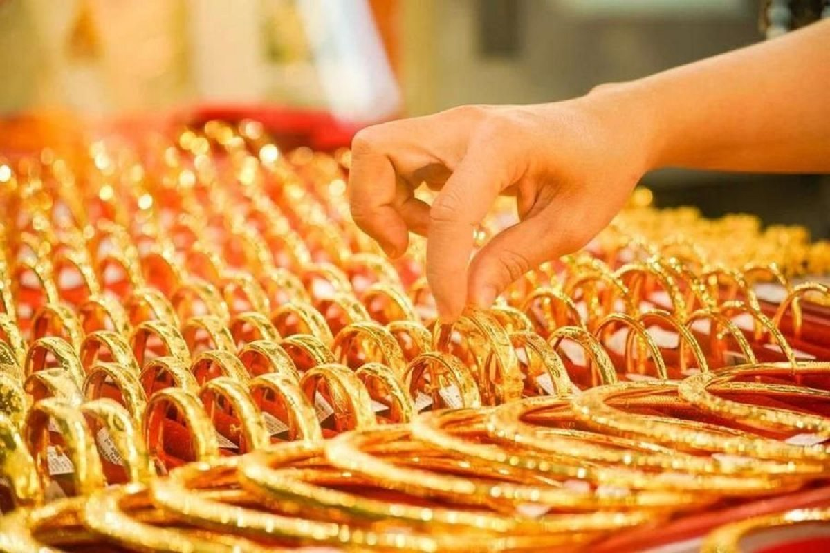 Sáng 12/9: Giá vàng nhẫn, vàng SJC tiếp tục 'sập' mạnh - Ảnh 1. Sáng 12/9: Giá vàng nhẫn, vàng SJC tiếp tục 'sập' mạnh - Ảnh 1.