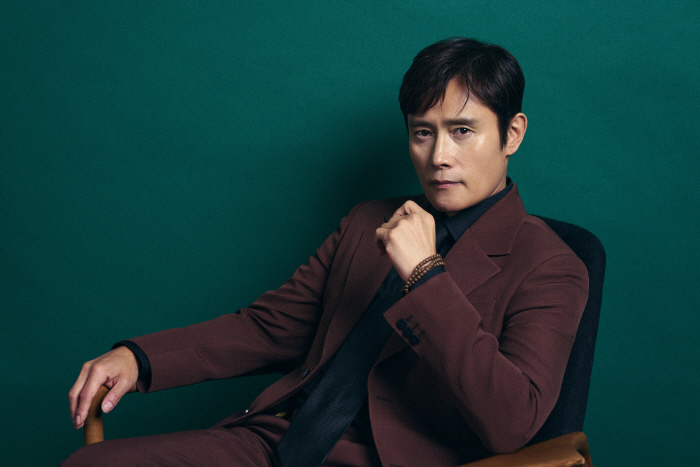 Nghịch lý: Drama đời tư nổ trời, nhưng nam diễn viên này vẫn là 