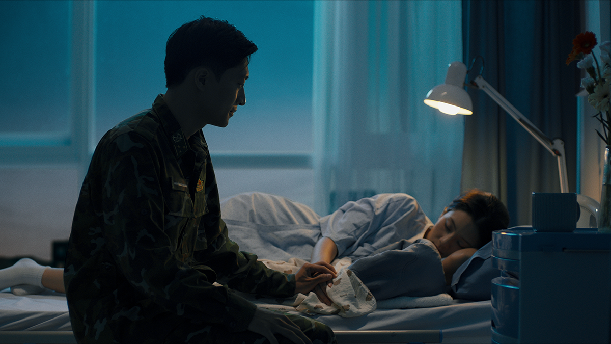 "Cặp đôi hàng xóm" Anh Tú - LyLy bắt tay tung MV "Ngày ta có nhau" - Ảnh 3. "Cặp đôi hàng xóm" Anh Tú - LyLy bắt tay tung MV "Ngày ta có nhau" - Ảnh 3.
