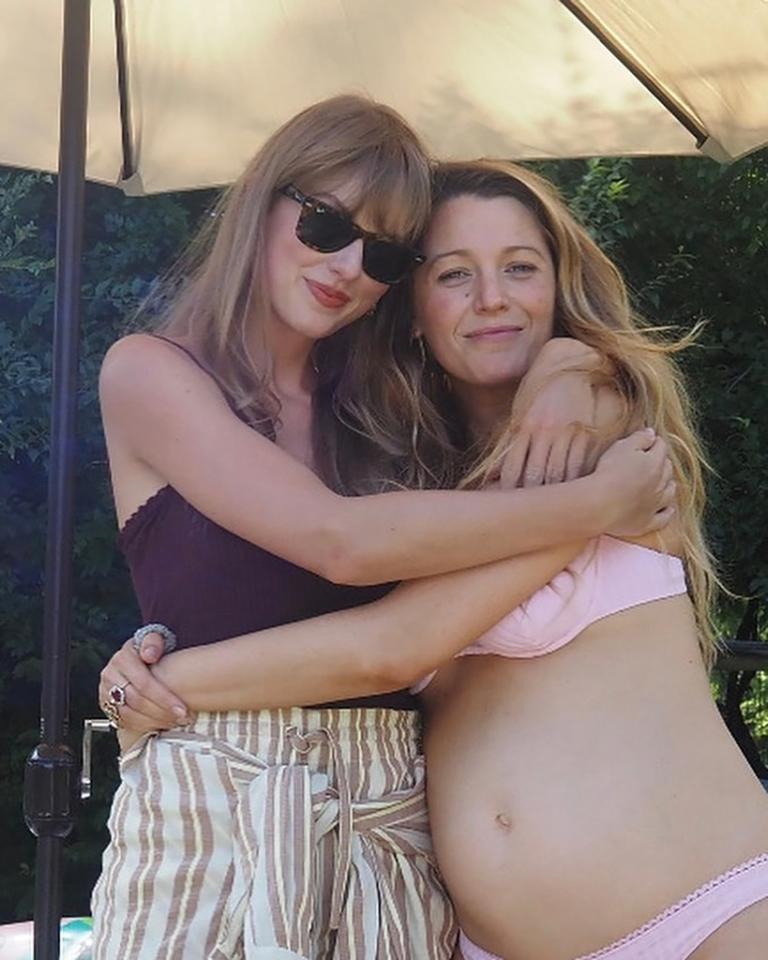 blake-lively-taylor-swift-109640-1757730611817-17577306134351470044132.jpg
