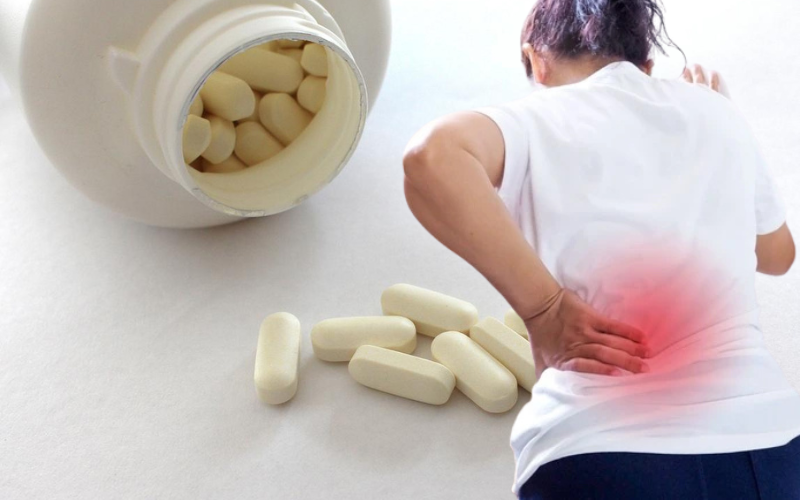 1 phụ nữ 58 tuổi bị loãng xương quyết định uống canxi đều đặn: 2 năm sau cô qua đời, BS nói sai lầm là bỏ qua 3 việc