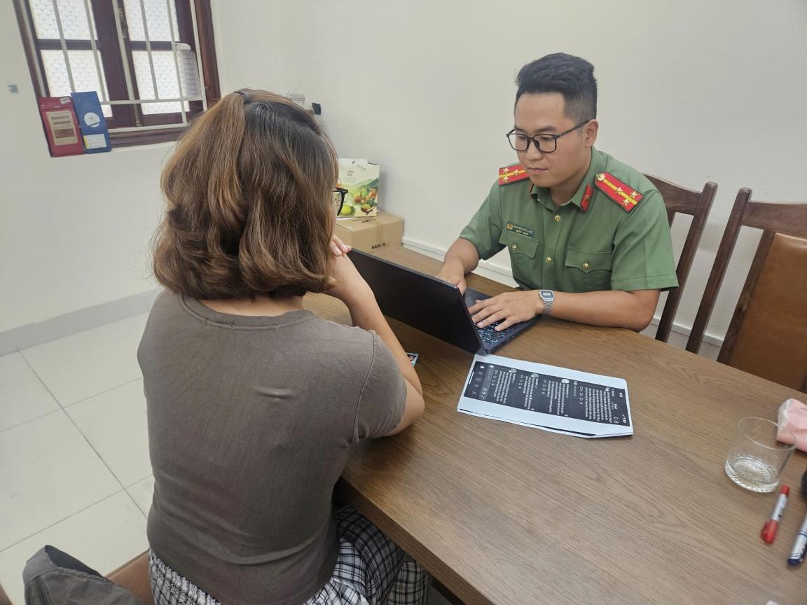 Đăng bài viết trên Threads liên quan đến Bệnh viện Bạch Mai, chủ tài khoản sinh năm 1993 lập tức được công an mời lên làm việc - Ảnh 2.