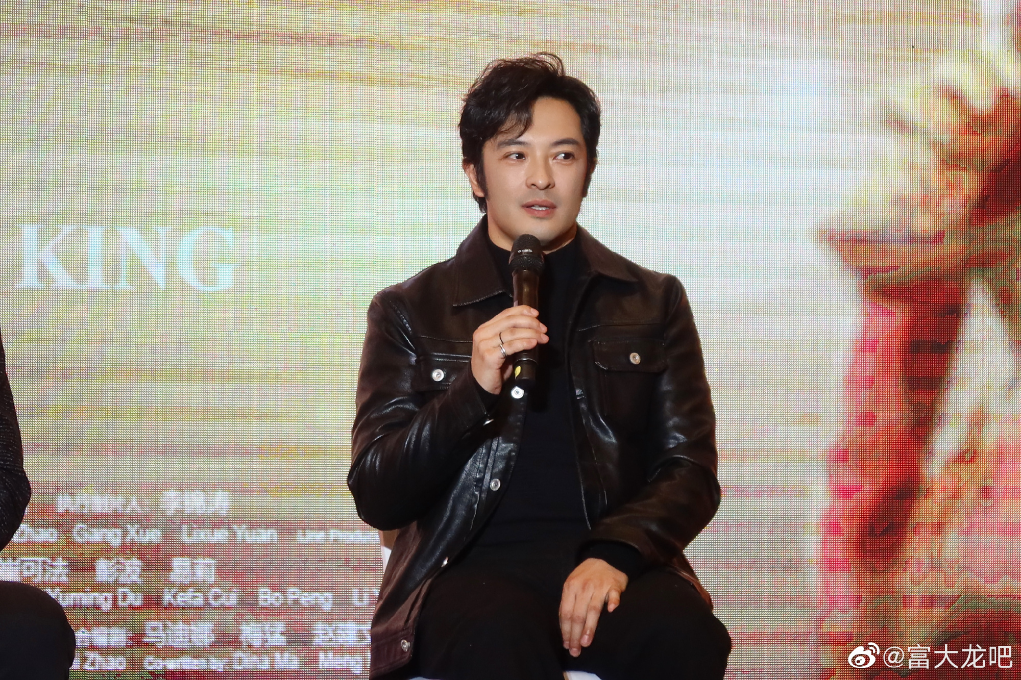 Đây là nam diễn viên nghèo nhất showbiz: U50 vẫn ngửa tay xin tiền mẹ, vợ mỹ nhân khổ quá cũng bỏ đi - Ảnh 3. Đây là nam diễn viên nghèo nhất showbiz: U50 vẫn ngửa tay xin tiền mẹ, vợ mỹ nhân khổ quá cũng bỏ đi - Ảnh 3.