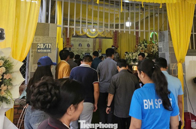 Vụ thảm sát 3 người tử vong ở Đắk Lắk: Một nạn nhân đã dạm ngõ, đầu năm sau sẽ cưới - Ảnh 1. Vụ thảm sát 3 người tử vong ở Đắk Lắk: Một nạn nhân đã dạm ngõ, đầu năm sau sẽ cưới - Ảnh 1.
