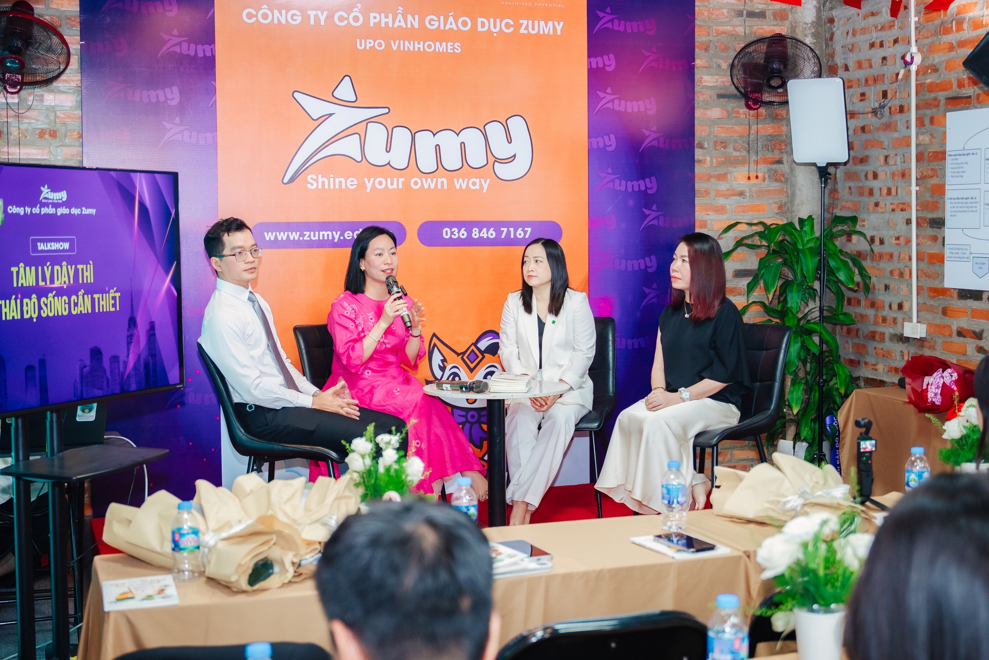 Tuổi dậy thì - khi con khủng hoảng, bố mẹ lo lắng: Chuyên gia tâm lý khuyên Tuổi dậy thì - khi con khủng hoảng, bố mẹ lo lắng: Chuyên gia tâm lý khuyên