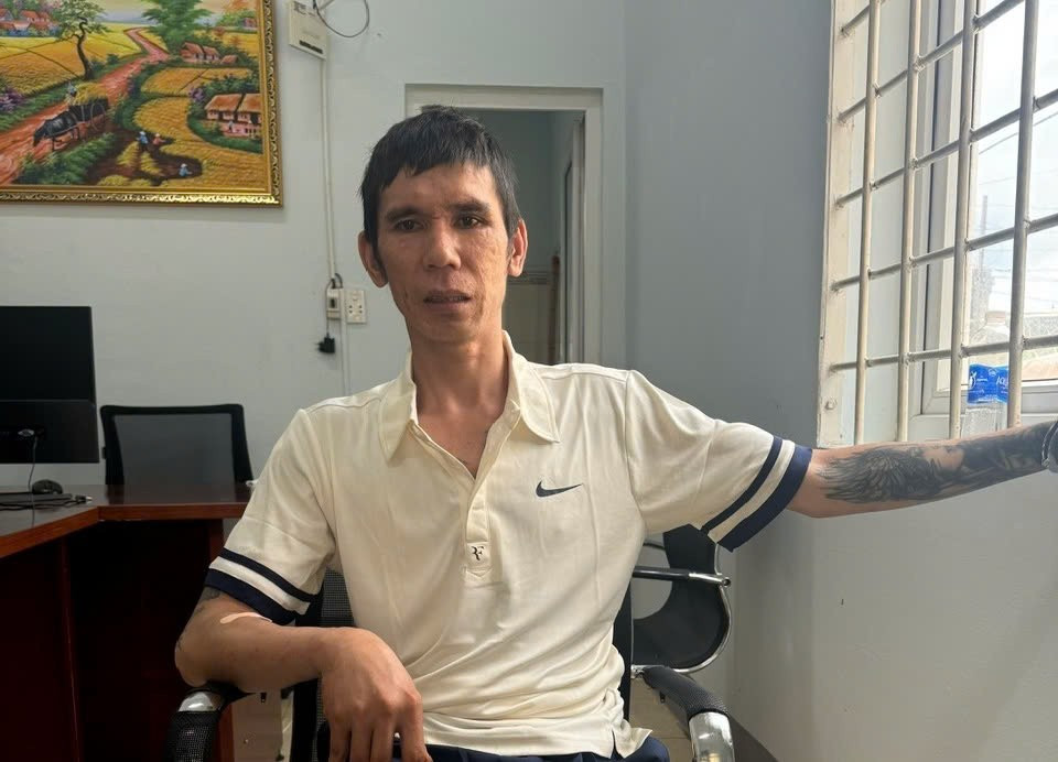 Vụ thảm sát ở Đắk Lắk: Nghi phạm bị bắt vẫn xin dùng ma tuý cho ‘đỡ vã’ - Ảnh 1. Vụ thảm sát ở Đắk Lắk: Nghi phạm bị bắt vẫn xin dùng ma tuý cho ‘đỡ vã’ - Ảnh 1.