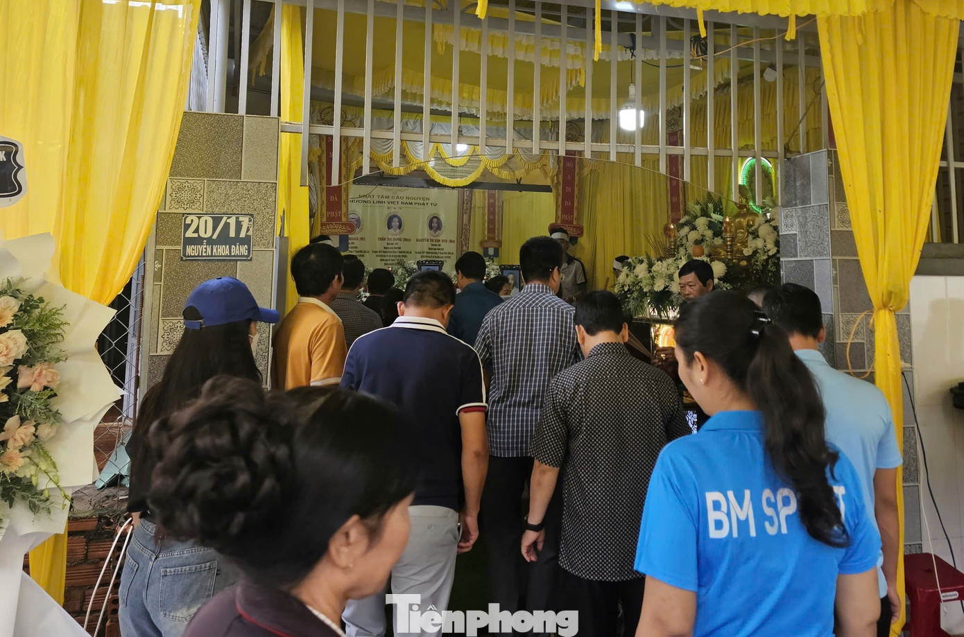Thân nhân vụ thảm sát cả gia đình ở Đắk Lắk: 'Khi cơ quan chức năng mở cửa, tim tôi như ngừng đập' - Ảnh 3.