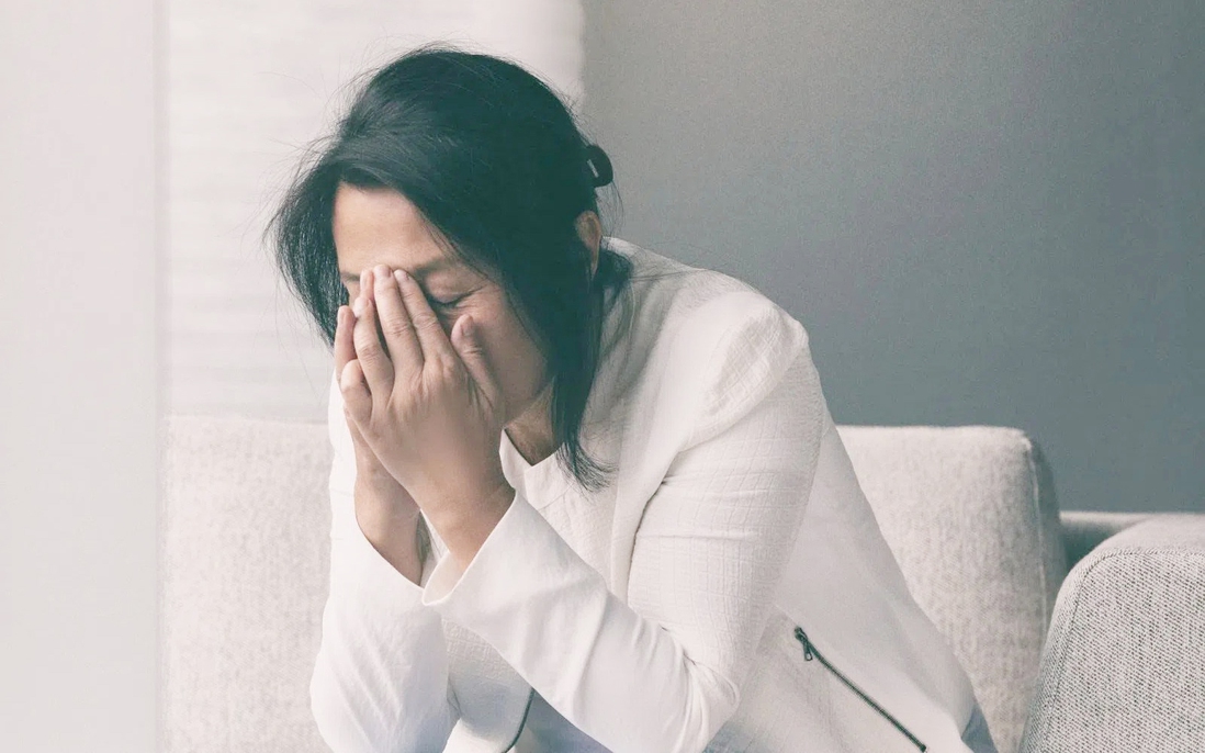 Bà mẹ U60 xấu hổ bật khóc: "Nếu tôi biết cốc sữa chua hôm ấy có ý nghĩa thế nào với con thì mọi chuyện có lẽ đã khác"- Ảnh 1. Bà mẹ U60 xấu hổ bật khóc: "Nếu tôi biết cốc sữa chua hôm ấy có ý nghĩa thế nào với con thì mọi chuyện có lẽ đã khác"- Ảnh 1.