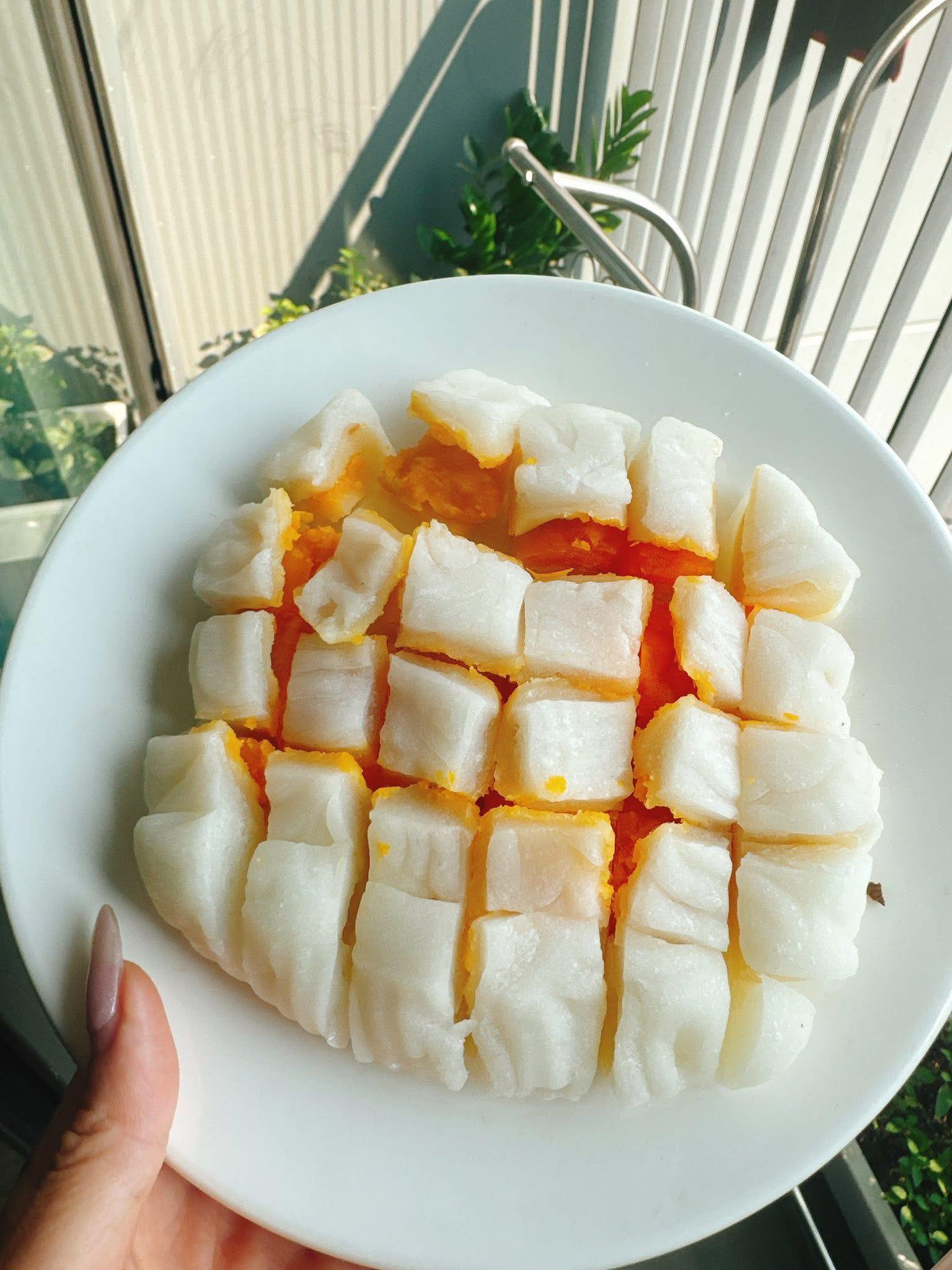 banh-deo-trung-muoi-2-1757823186-175783844389574365647-1757903719917-17579037200491060048555.jpg