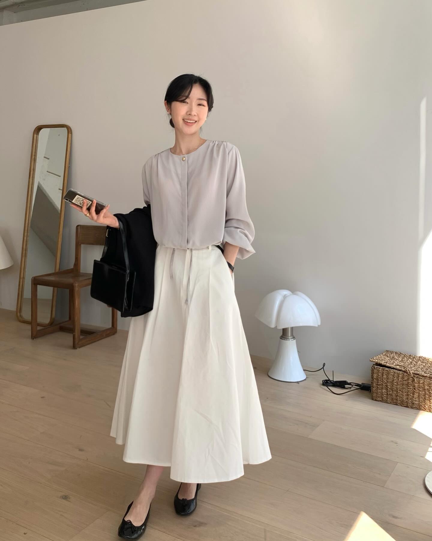 Mùa thu mặc chân váy dài là quá chuẩn: 10 cách phối đồ giúp chị em đi đâu cũng được khen sành điệu - Ảnh 10.