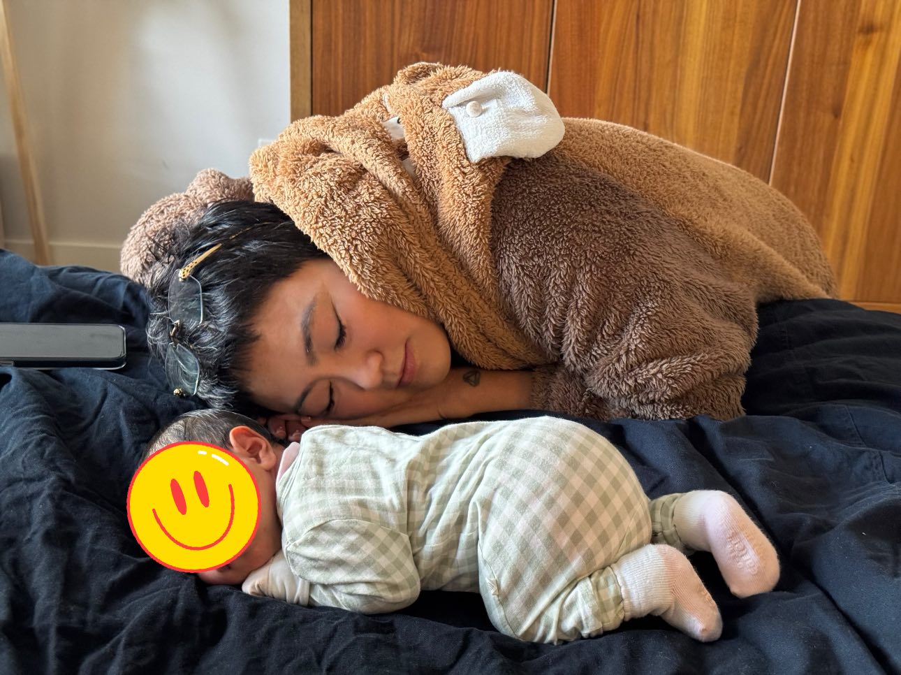 Tô Sa mới sinh con chưa đầy tháng, cô Văn Thùy Dương đã gửi lời đến con rể: 