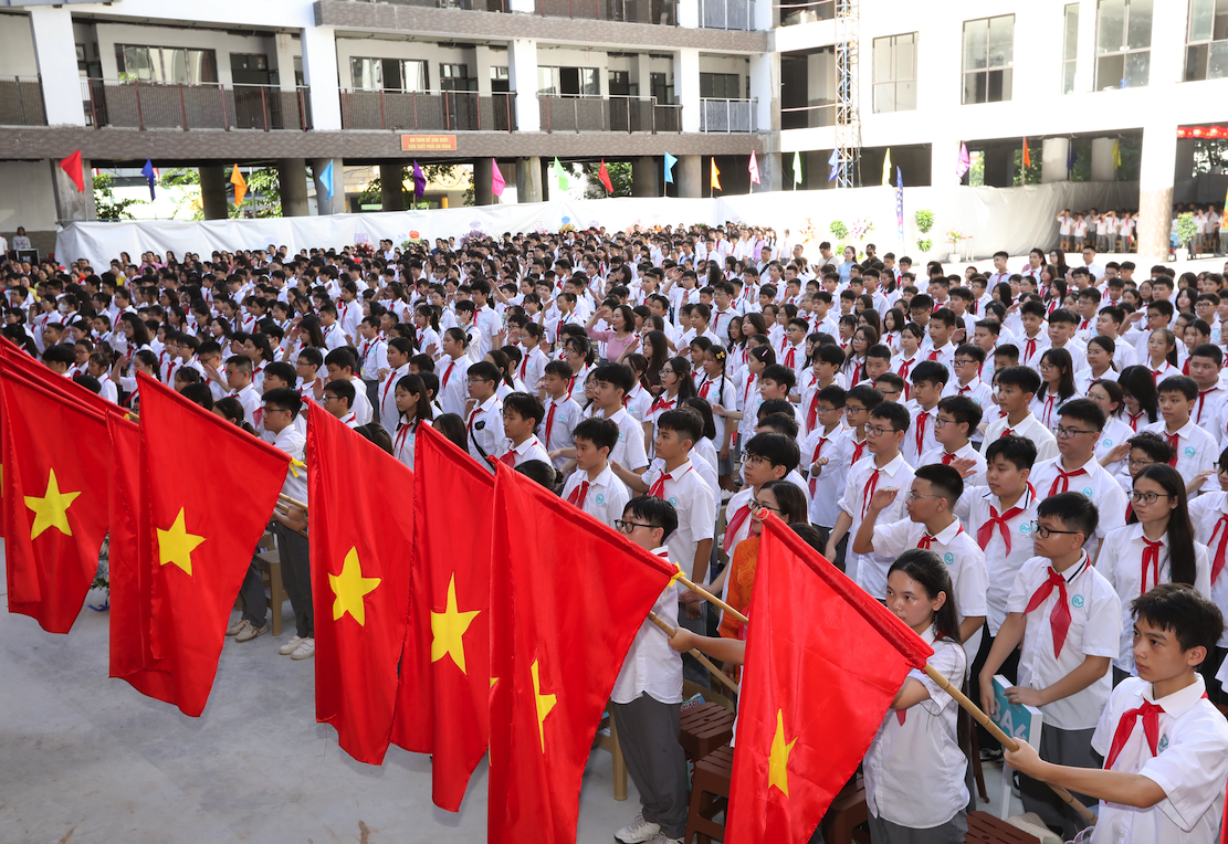 Bộ GD-ĐT sửa đổi, bổ sung một số nội dung các môn học Lịch sử và Địa lý - Ảnh 1. Sửa đổi, bổ sung một số nội dung trong Chương trình giáo dục phổ thông - Ảnh 1.