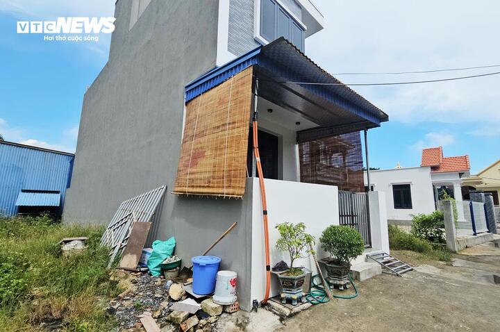 Người lạ xây nhà trên đất được cấp sổ đỏ ở Hải Phòng: Đề nghị tháo dỡ công trình sai phạm - Ảnh 2.