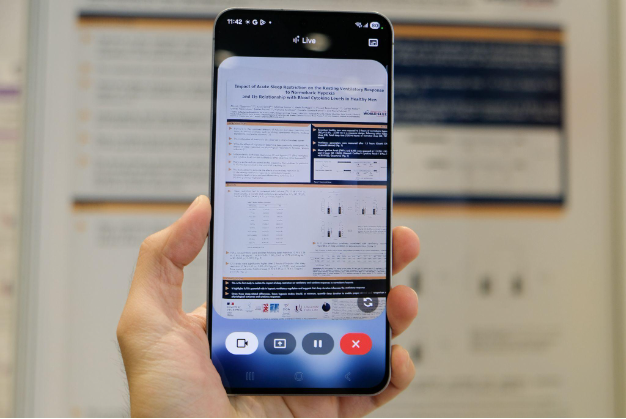 Galaxy S25 FE: Chiếc smartphone đáng giá cho tân sinh viên - mỏng nhẹ, bền bỉ và sở hữu Galaxy AI thông minh - Ảnh 2.