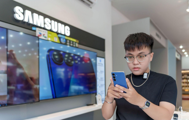 Galaxy S25 FE: Chiếc smartphone đáng giá cho tân sinh viên - mỏng nhẹ, bền bỉ và sở hữu Galaxy AI thông minh - Ảnh 3.