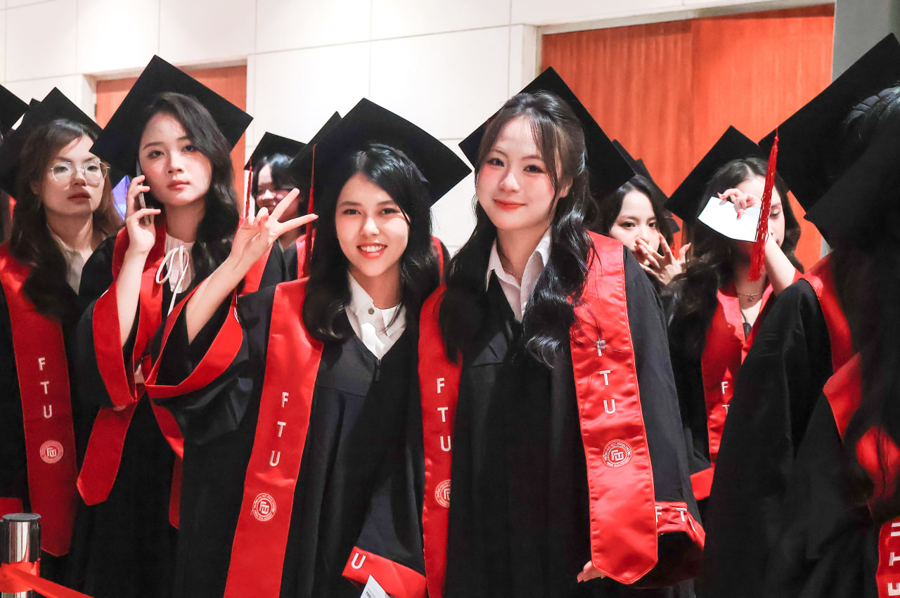 Lý do Ngoại thương mãi luôn là &quot;lò đào tạo Hoa hậu&quot; xịn nhất Việt Nam! - Ảnh 15.