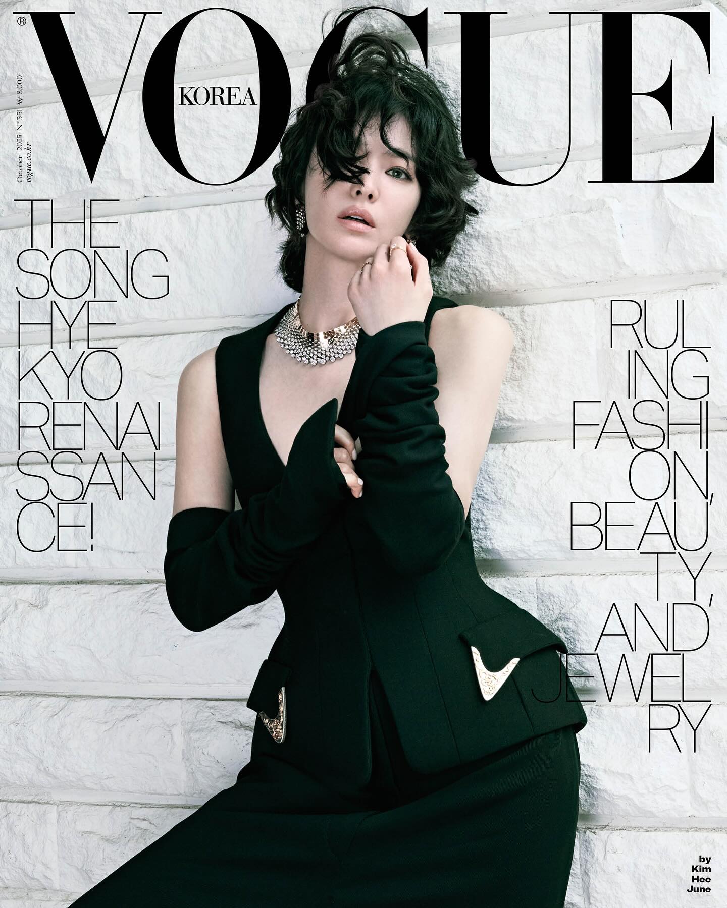 voguekorea17579304813722113109491017572316489712-1757992920097158481282-1757994336691-1757994336754610458995.jpg